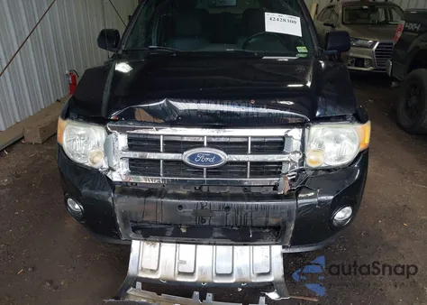 2009 Ford Escape Limited z USA, uszkodzony, nr VIN 1FMCU04G29KA59623